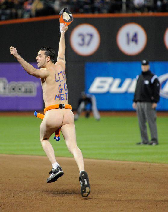 Streaking 29
