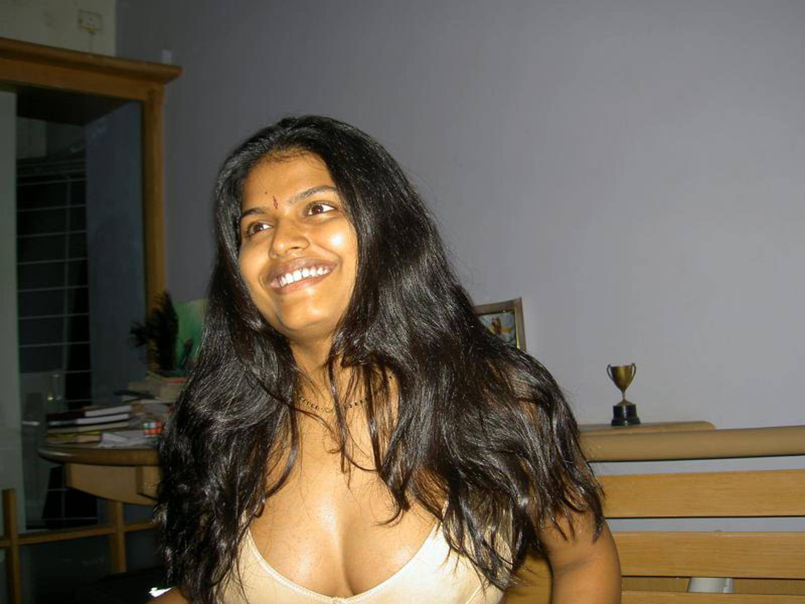 Dating Beautiful Sri Lankan Women: All The Truth Revealed