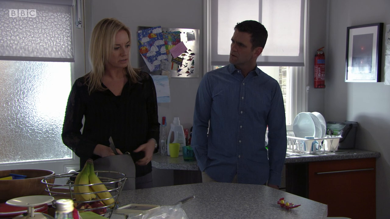 Eastenders 2018 06 14 720p iP WEB-DL AAC2 0 H 264-BTW Eastenders 2018 06 14 720p iP WEB-DL AAC2 0 H 264-BTW