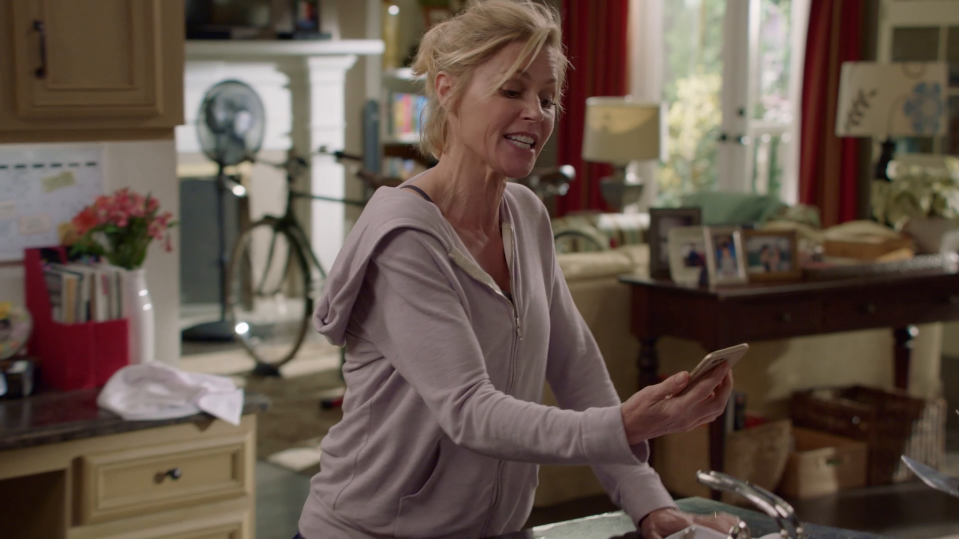 Modern Family S10E12 1080p WEB H264-METCON Modern Family S10E12 1080p WEB H264-METCON